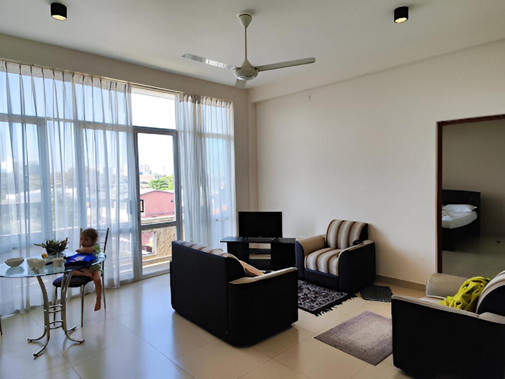 Vivas Residencies Luxury Apartments Dehiwala-Mount Lavinia Exterior foto