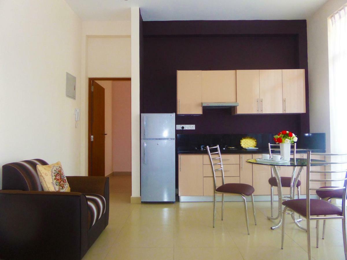 Vivas Residencies Luxury Apartments Dehiwala-Mount Lavinia Exterior foto